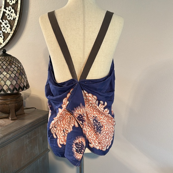 Tea and Honey - Silk Tank - Picture 2 of 7